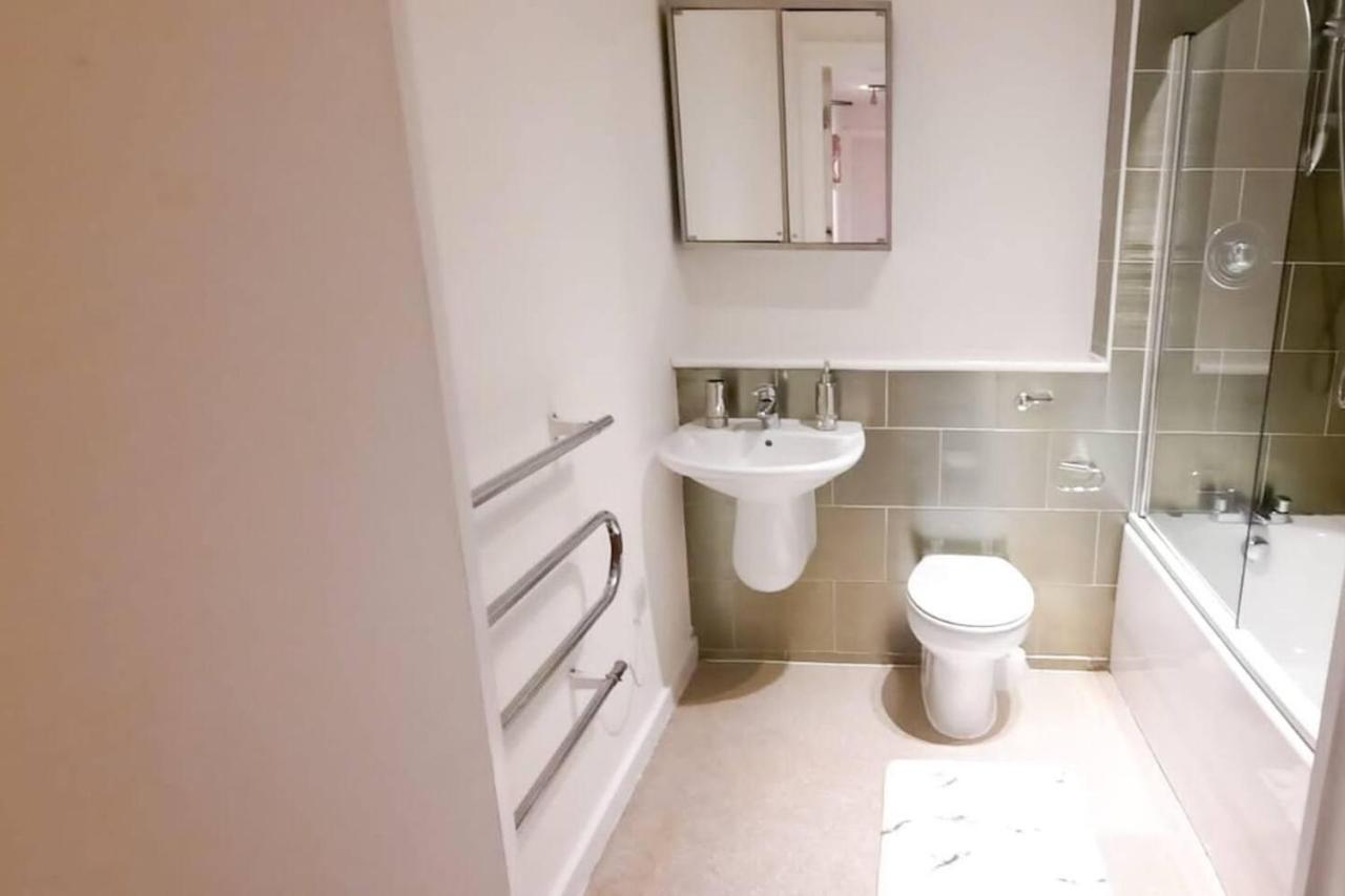 2-Bed Apartment Near City Centre 曼彻斯特 外观 照片
