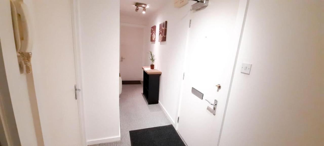 2-Bed Apartment Near City Centre 曼彻斯特 外观 照片